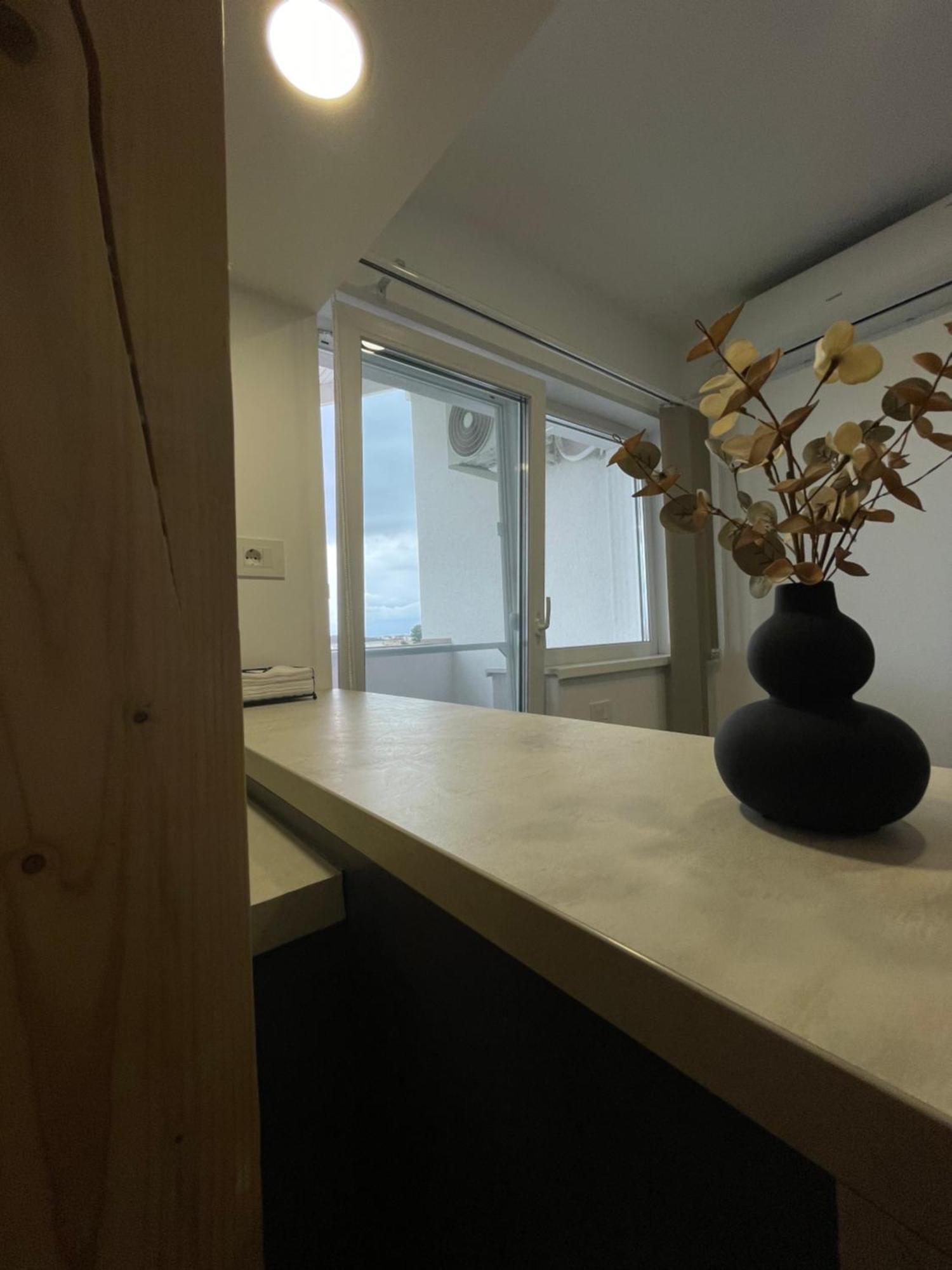 טימישוארה Comfort & Luxury Apartaments Pnmresidence מראה חיצוני תמונה